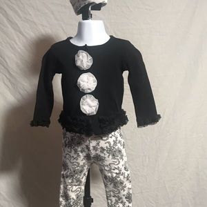 baby essentials black and white layette set